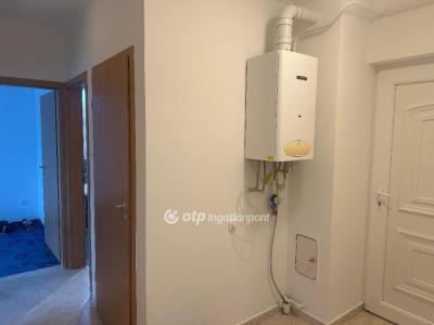 Eladó lakás Szentlőrinc