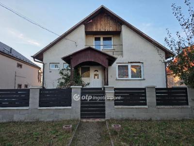 Eladó családi ház Kistokaj