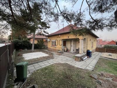 Eladó családi ház Budapest