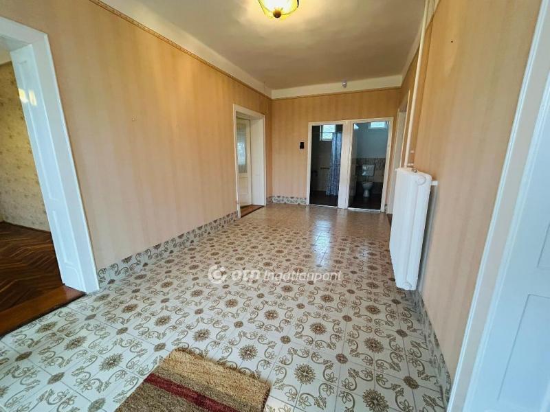 Eladó családi ház Timár