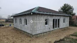 Eladó családi ház Pócsmegyer