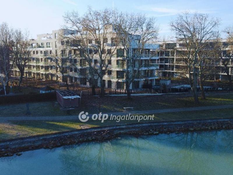 Eladó lakás Siófok