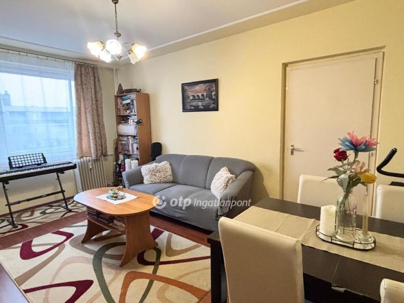 Eladó lakás Debrecen