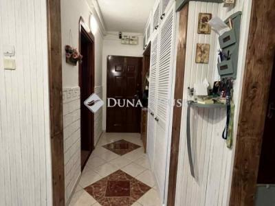 Eladó lakás Várpalota