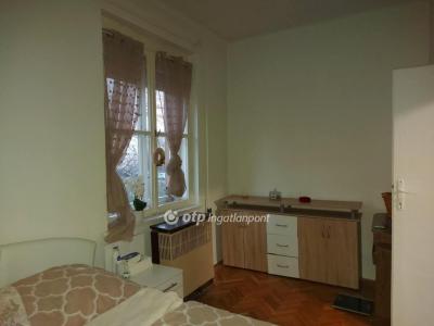 Eladó lakás Pécs