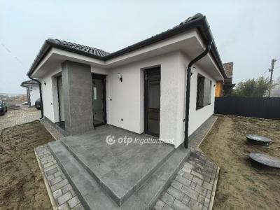 Eladó ikerház Hajdúsámson