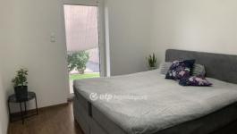 Eladó lakás Újhartyán