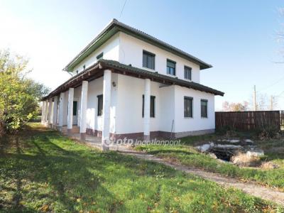 Eladó családi ház Ráckeve
