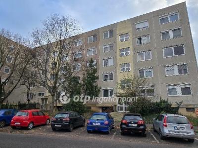 Eladó lakás Debrecen