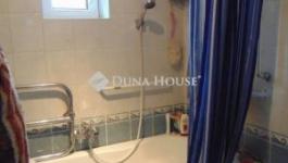 Eladó családi ház Úri