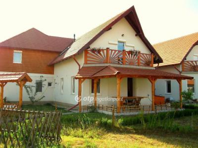 Eladó házrész Gödöllő