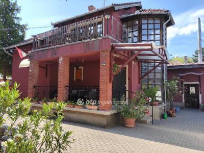 Eladó családi ház Érd