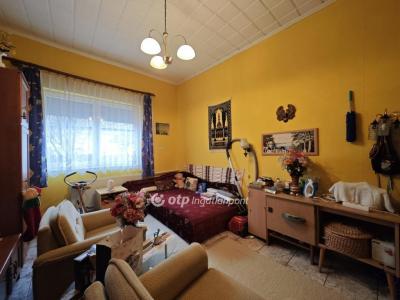 Eladó családi ház Budapest