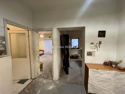 Eladó családi ház Pécs