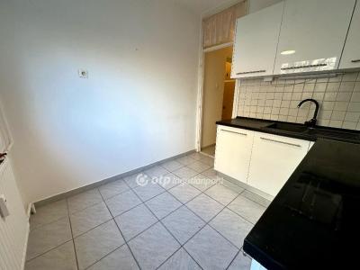 Eladó lakás Debrecen