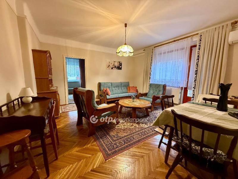 Eladó lakás Debrecen