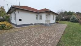 Eladó családi ház Üllő