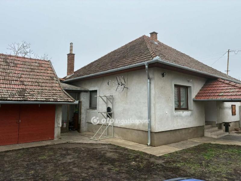 Eladó családi ház Újkígyós