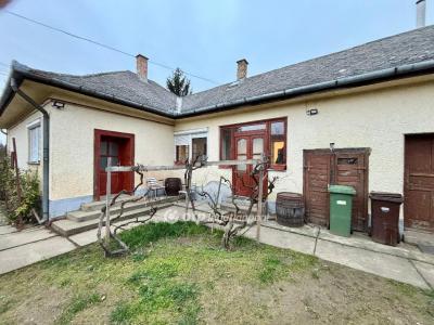 Eladó családi ház Nyírbátor