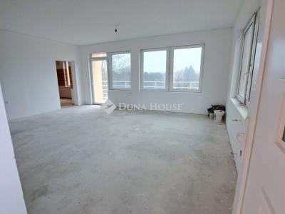 Eladó családi ház Tura