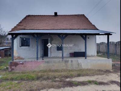 Eladó családi ház Isaszeg