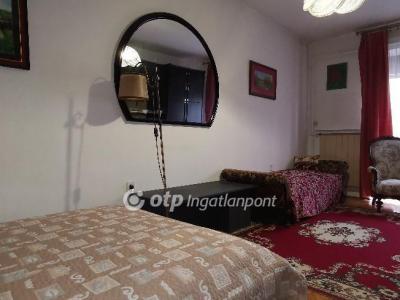Eladó lakás Keszthely