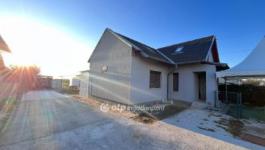 Eladó családi ház Iváncsa