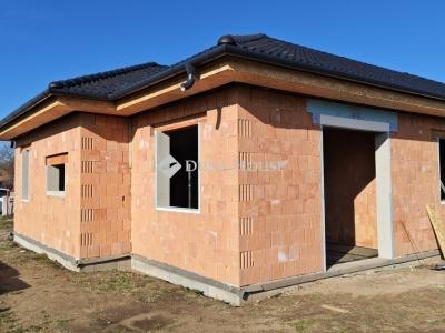 Eladó ikerház Kecskemét