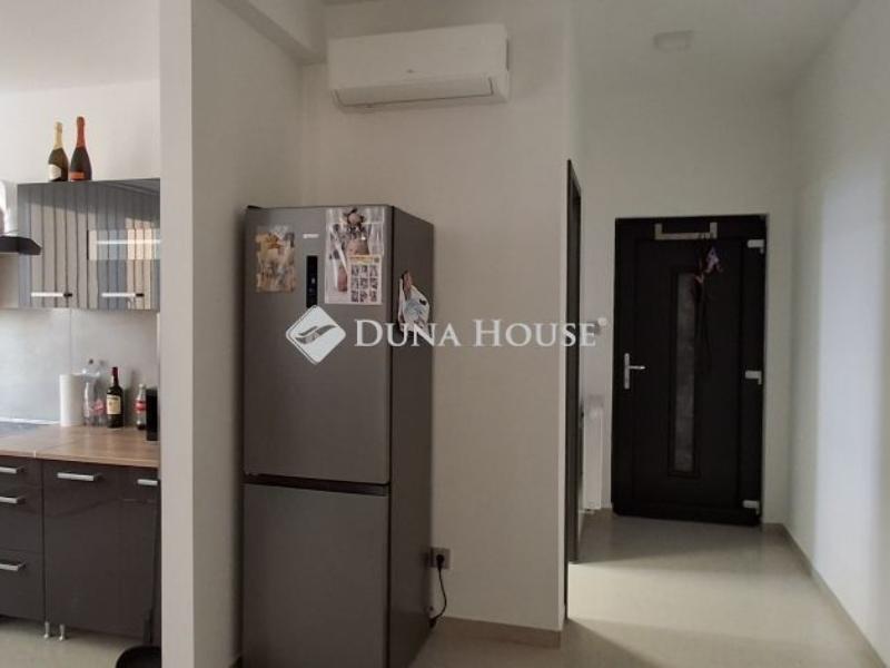 Kiadó lakás Taksony