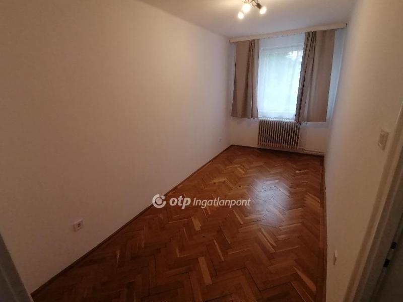 Eladó lakás Debrecen