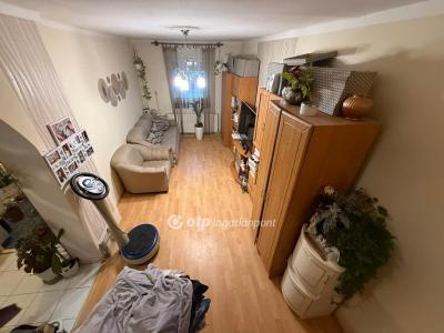 Eladó családi ház Debrecen