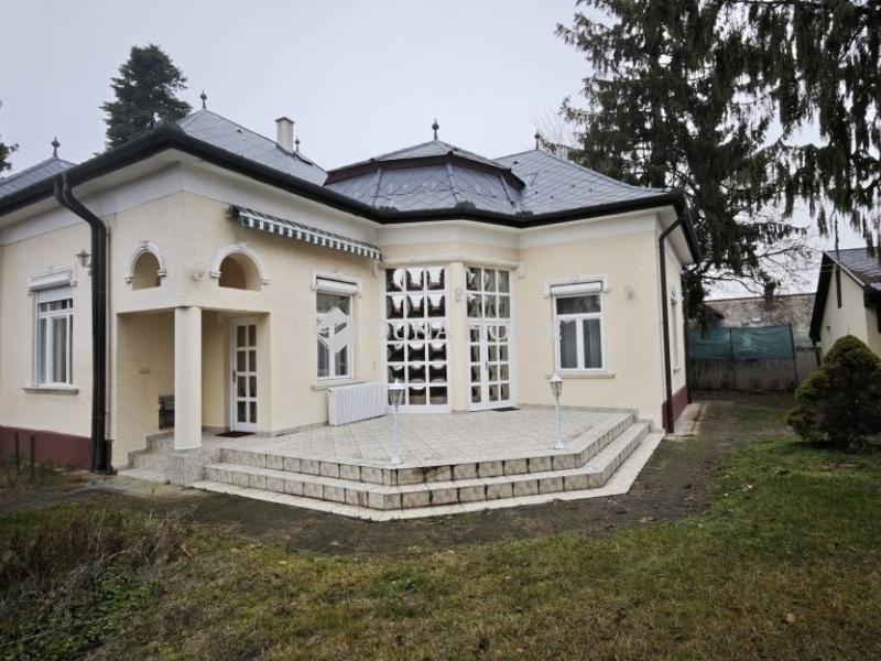 Eladó családi ház Dunakeszi