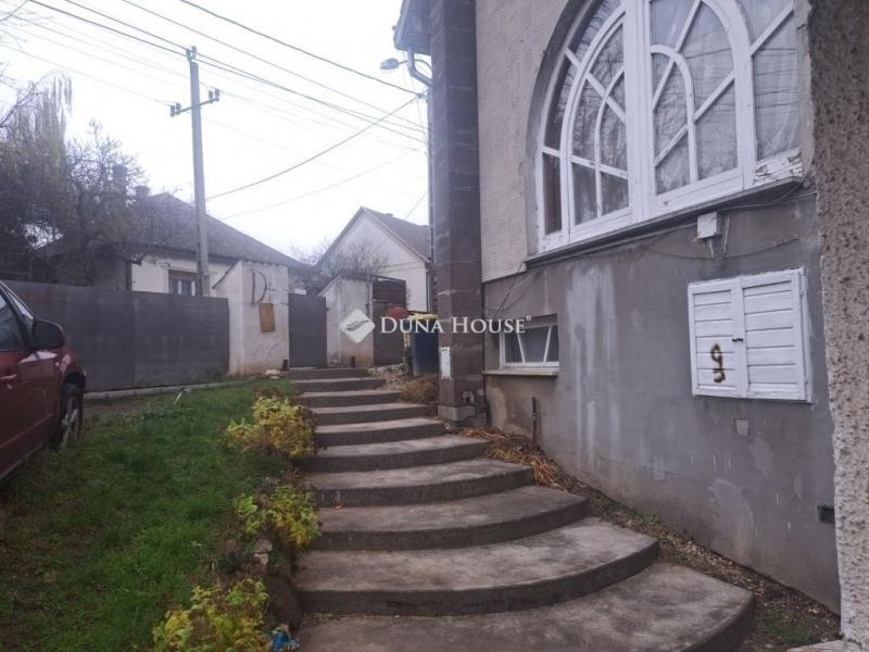 Eladó családi ház Gyömrő