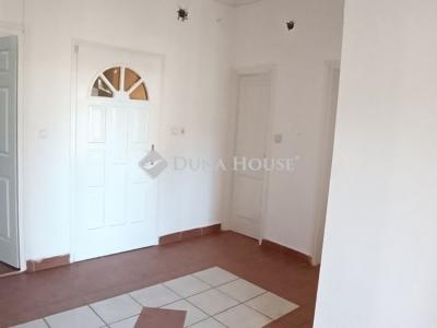 Eladó lakás Budaörs