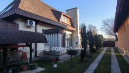 Eladó családi ház Orosháza