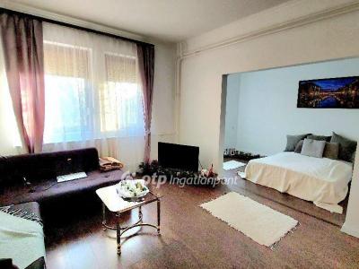 Eladó családi ház Csongrád