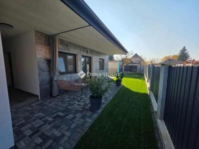 Eladó családi ház Siófok