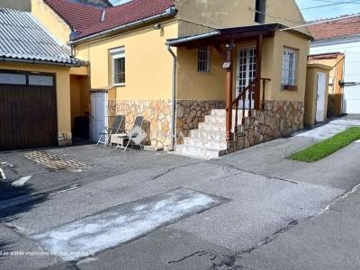 Eladó családi ház Pécs