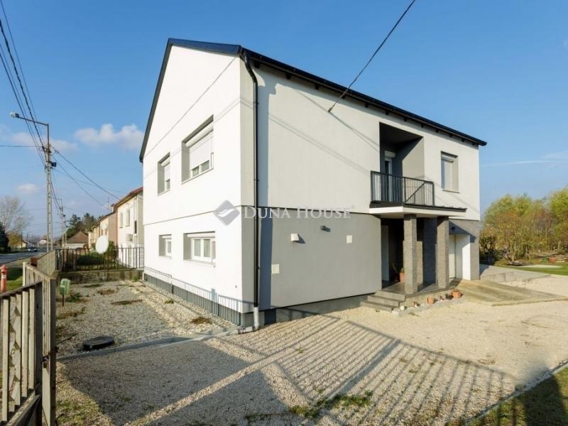Eladó családi ház Veszprémvarsány