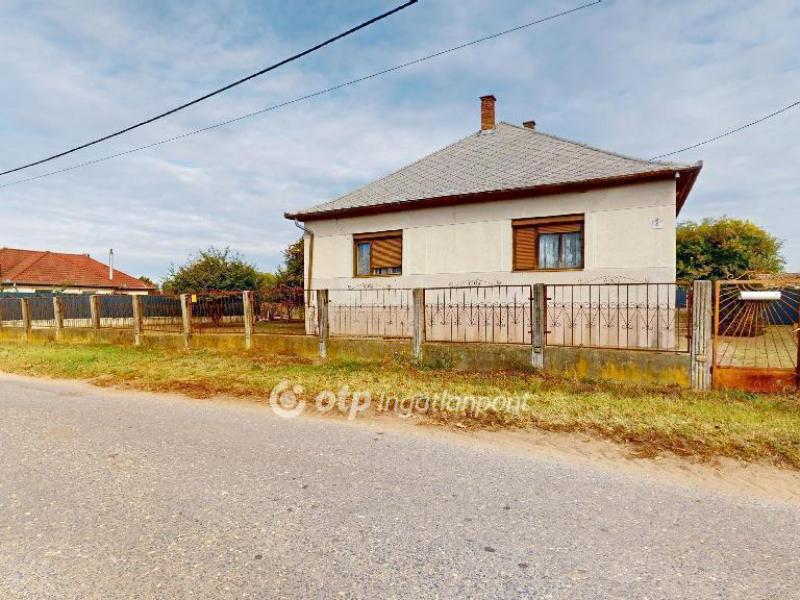 Eladó családi ház Kálmánháza