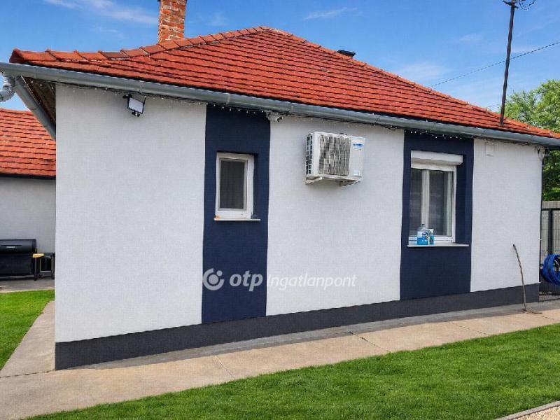 Eladó családi ház Érd