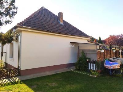 Eladó családi ház Budapest