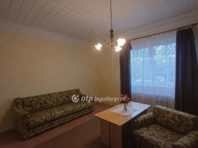 Eladó családi ház Pusztaszabolcs