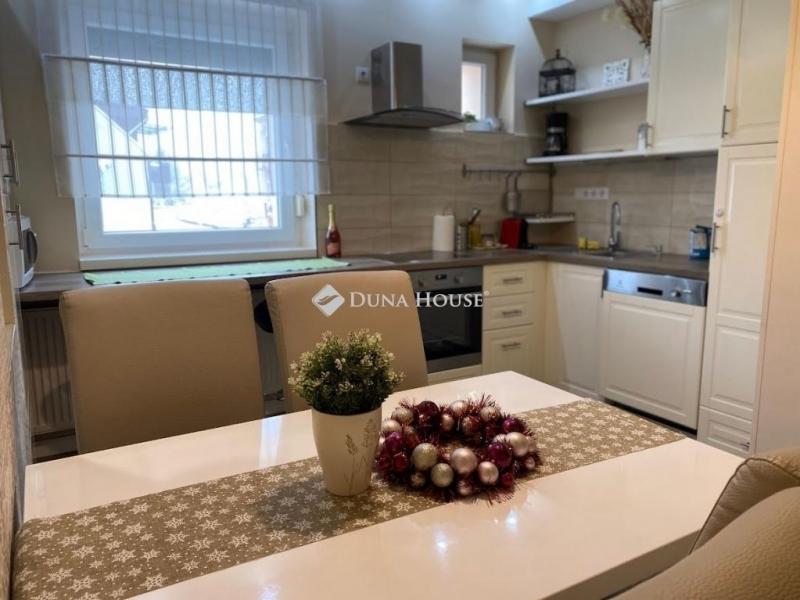 Eladó lakás Kecskemét