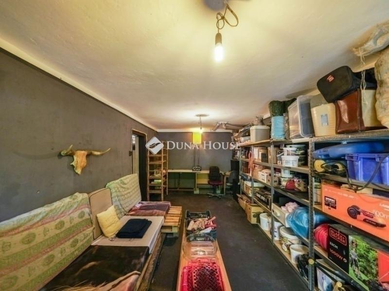 Eladó családi ház Vecsés