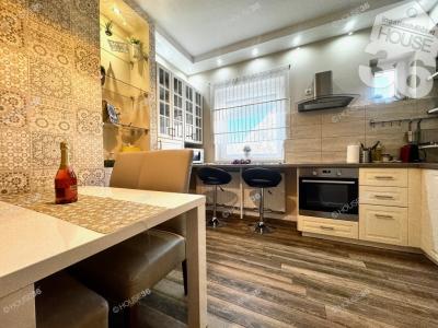 Eladó lakás Kecskemét