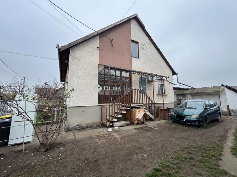 Eladó családi ház Monor