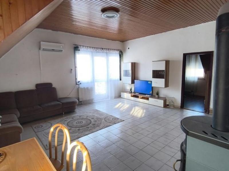 Eladó családi ház Tamási