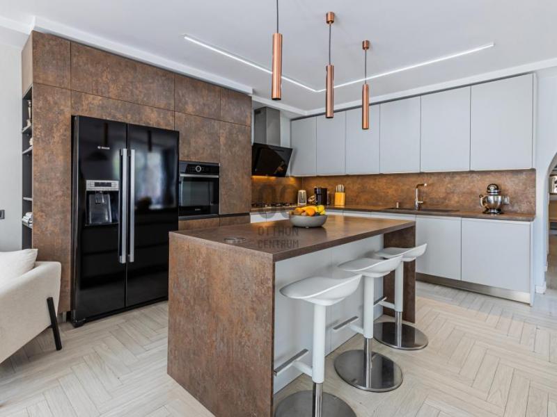 Eladó családi ház Budapest