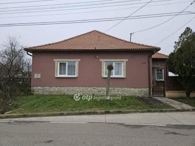 Eladó családi ház Kölked